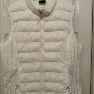 32 Degrees Women's Light Cream Puffer Vest
